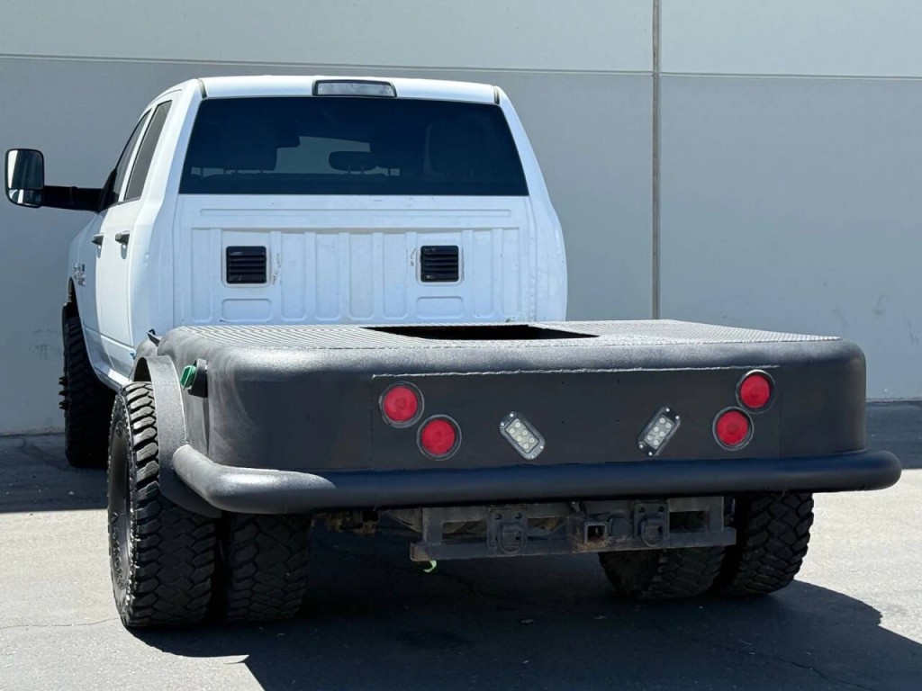 2014 RAM 3500 Image 6