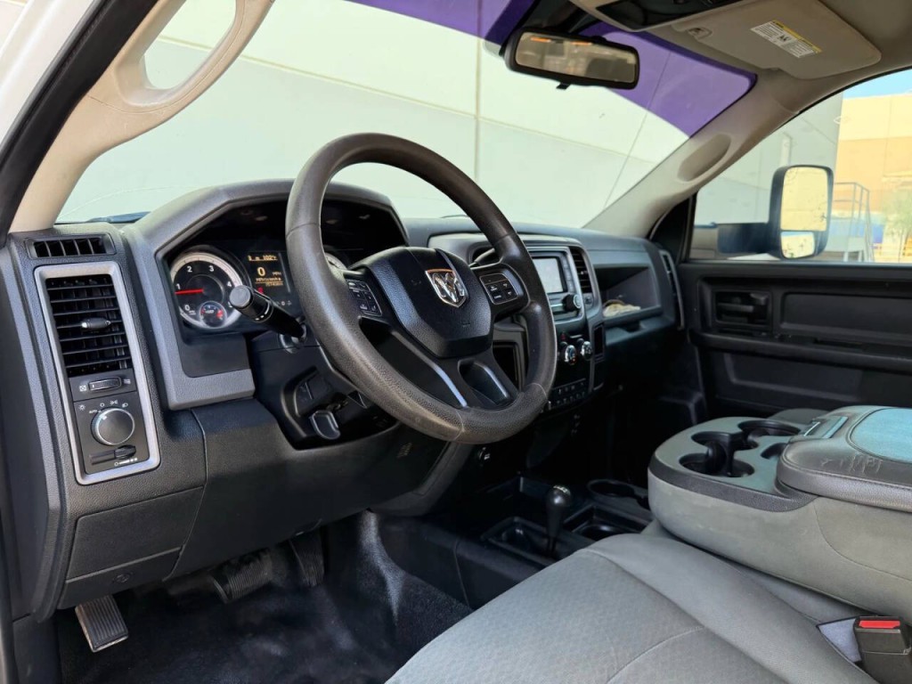 2014 RAM 3500 Image 11