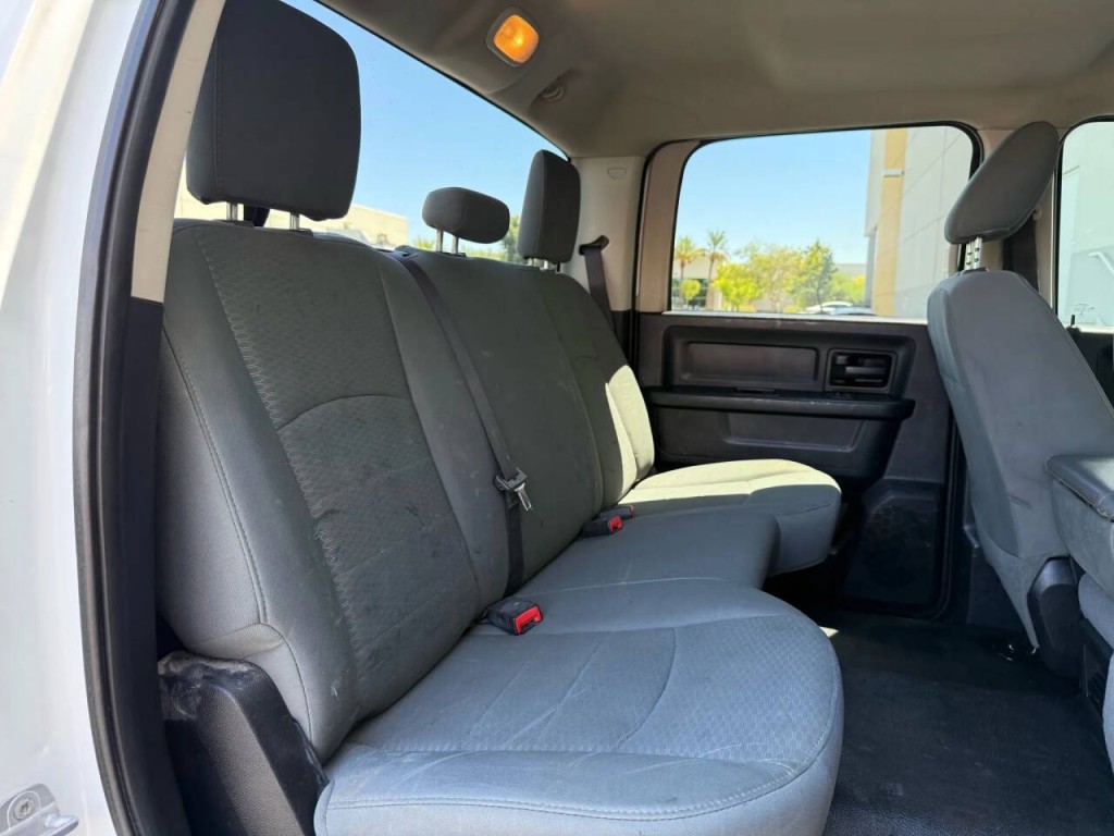 2014 RAM 3500 Image 17