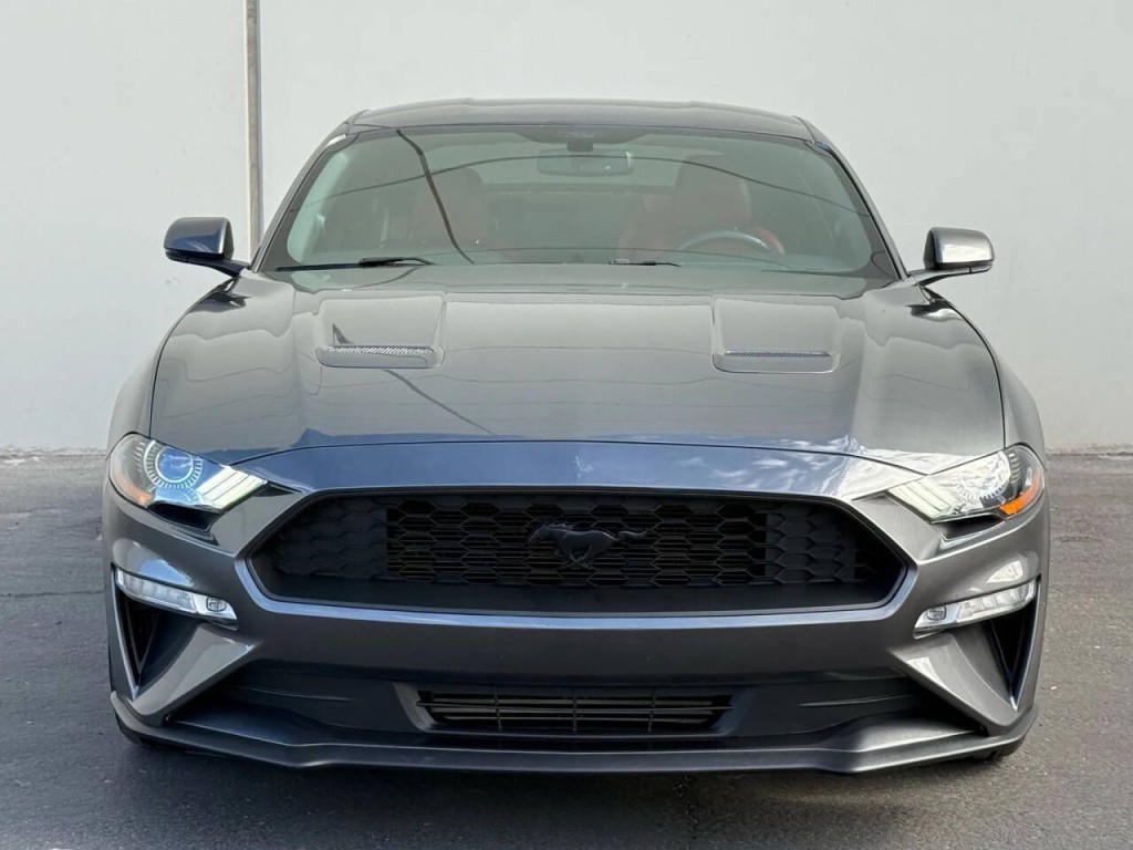 2018 Ford Mustang Image 2
