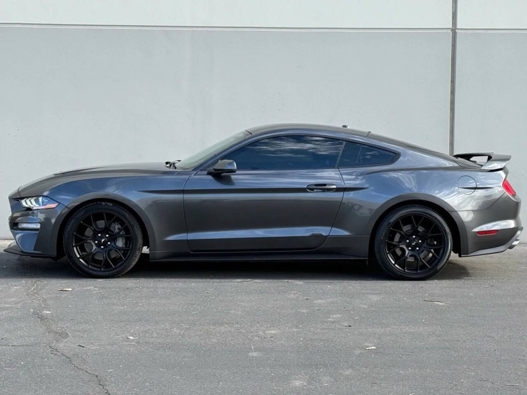 2018 Ford Mustang Image 5