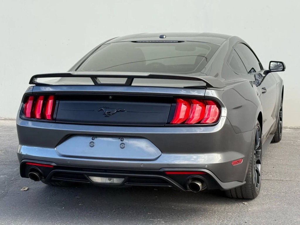 2018 Ford Mustang Image 8