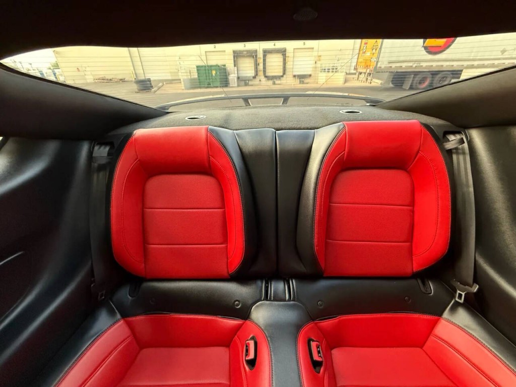 2018 Ford Mustang Image 18