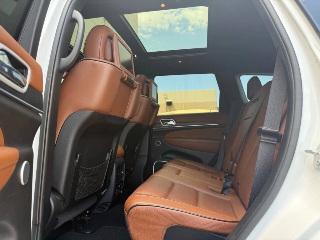 2020 Jeep Grand Cherokee Image 16