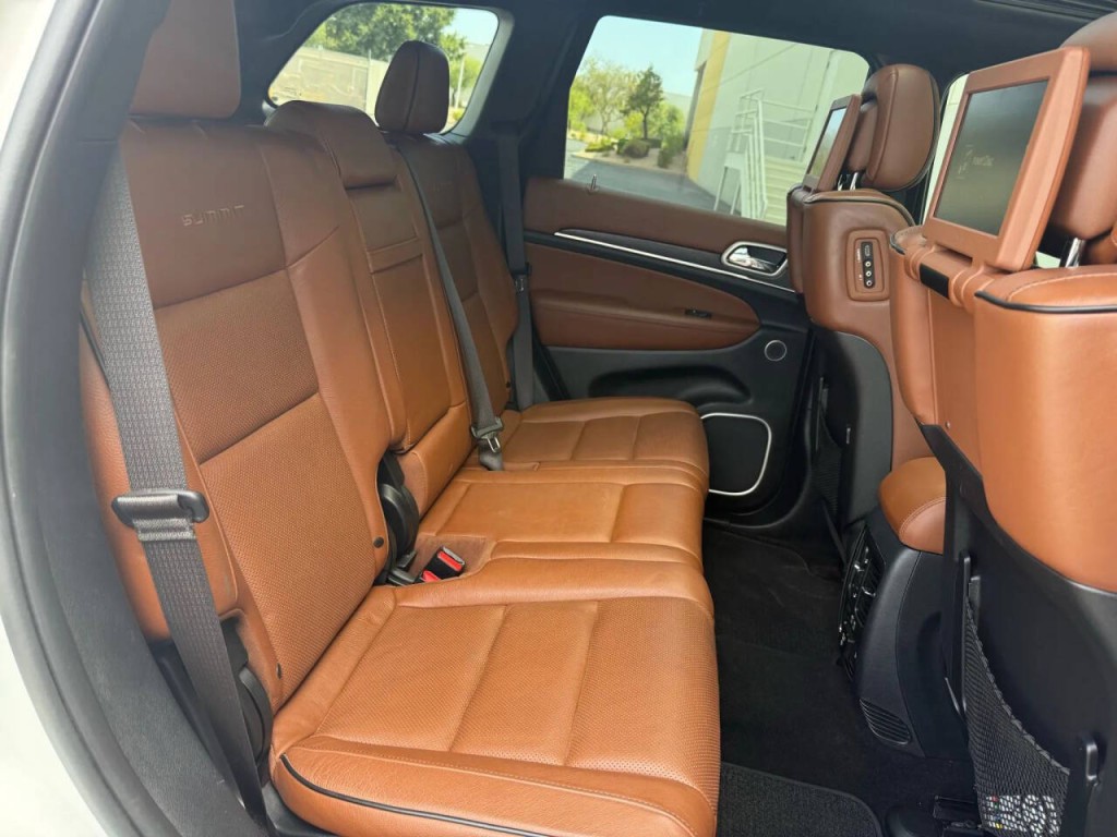 2020 Jeep Grand Cherokee Image 19