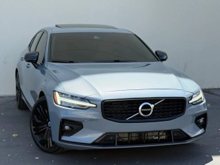 Image for 2022 Volvo S60 B5 Momentum ID: 6790261