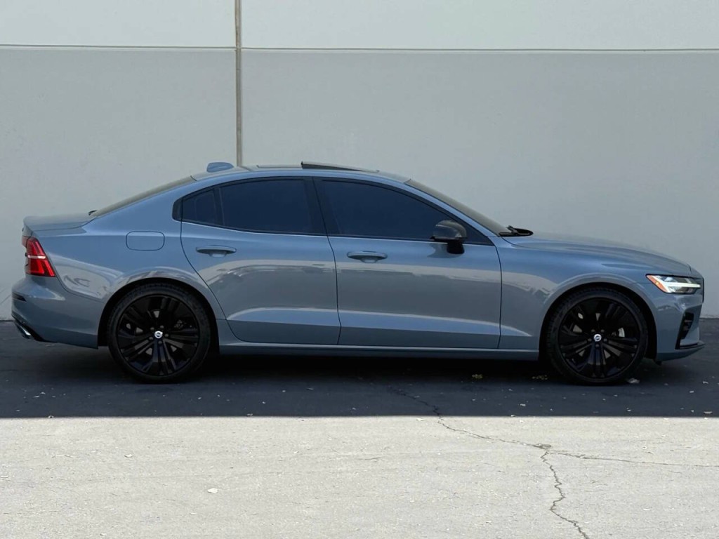 2022 Volvo S60 Image 4