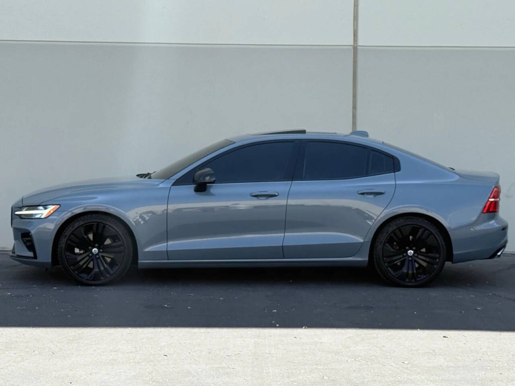2022 Volvo S60 Image 5