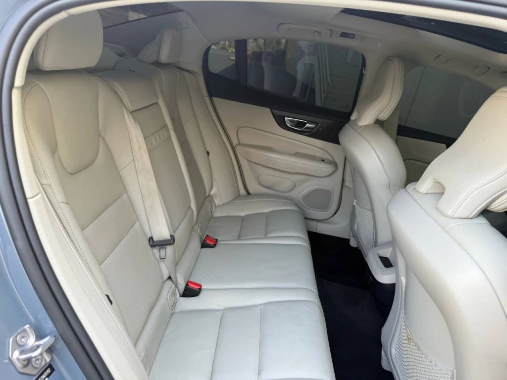 2022 Volvo S60 Image 18
