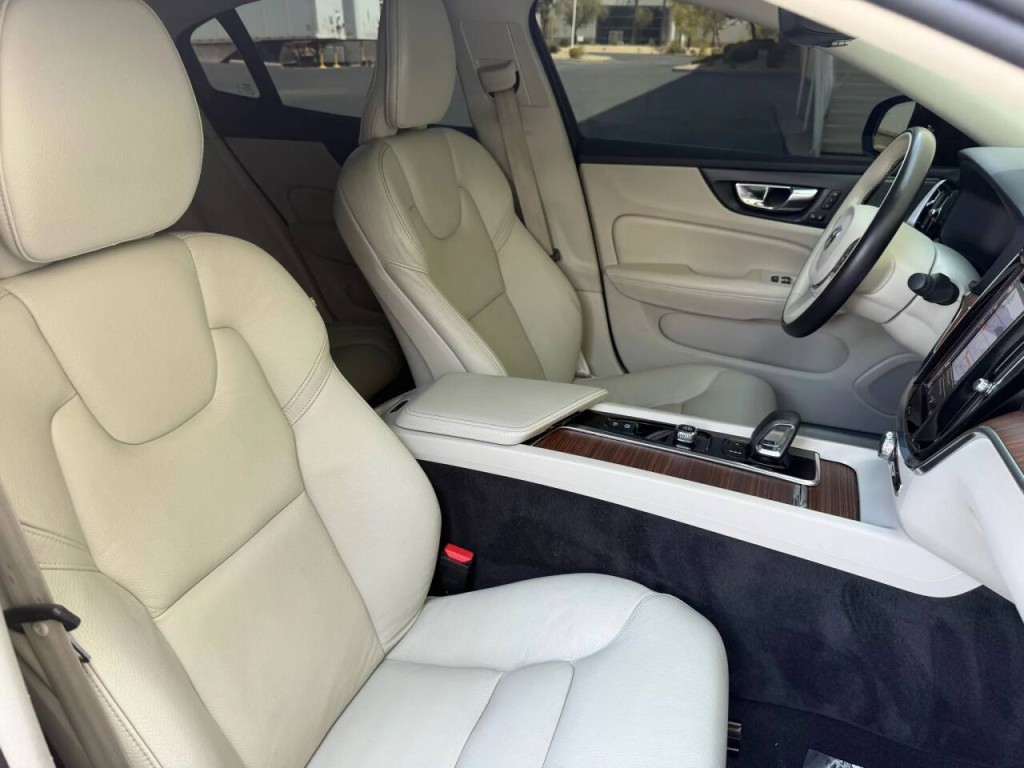 2022 Volvo S60 Image 20
