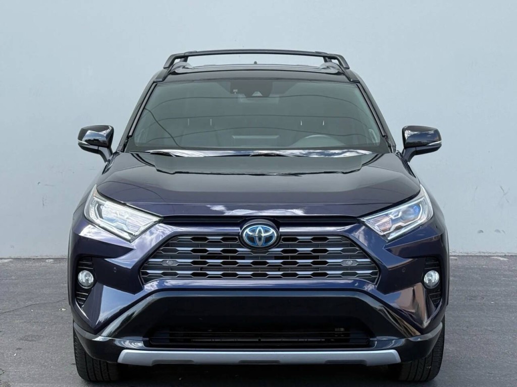 2021 Toyota Rav4 Image 2