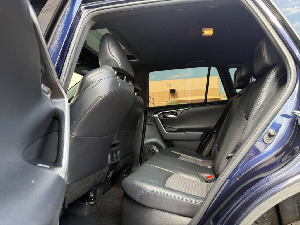2021 Toyota Rav4 Image 17
