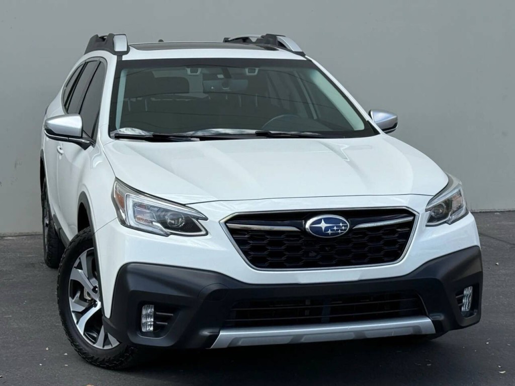 2022 Subaru Outback Image 1