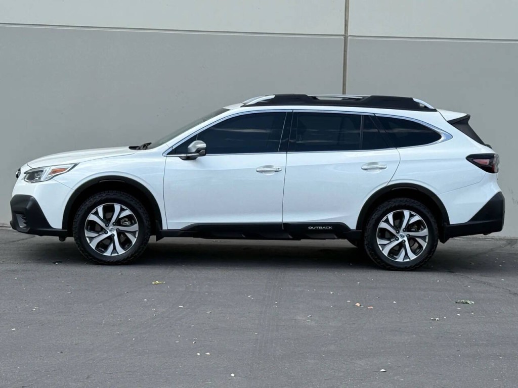 2022 Subaru Outback Image 8