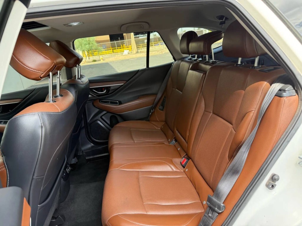 2022 Subaru Outback Image 17