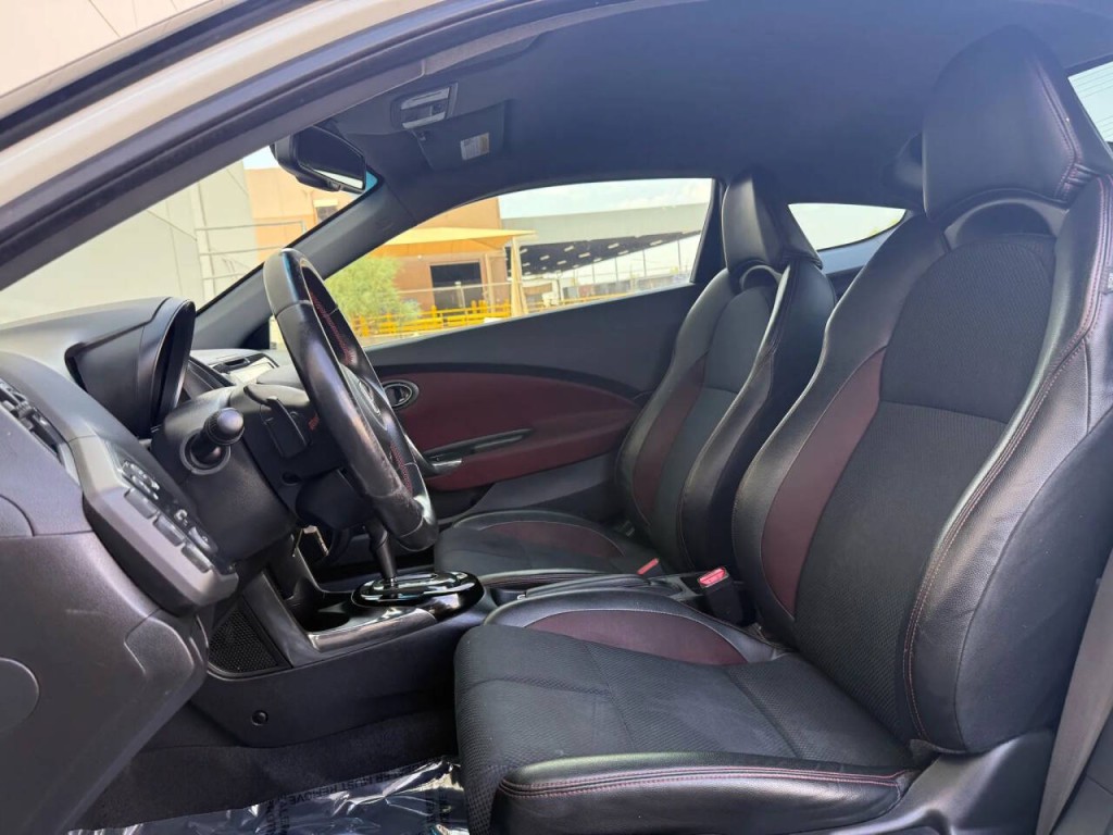 2015 Honda CR-Z Image 10