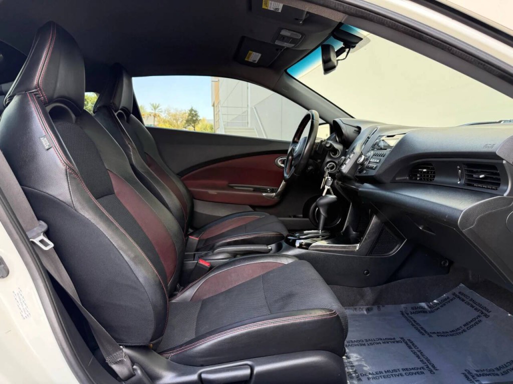 2015 Honda CR-Z Image 13