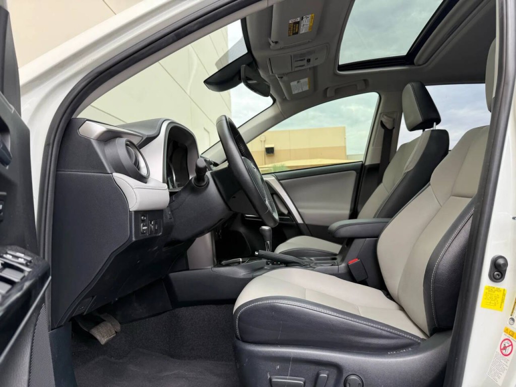 2018 Toyota Rav4 Image 9