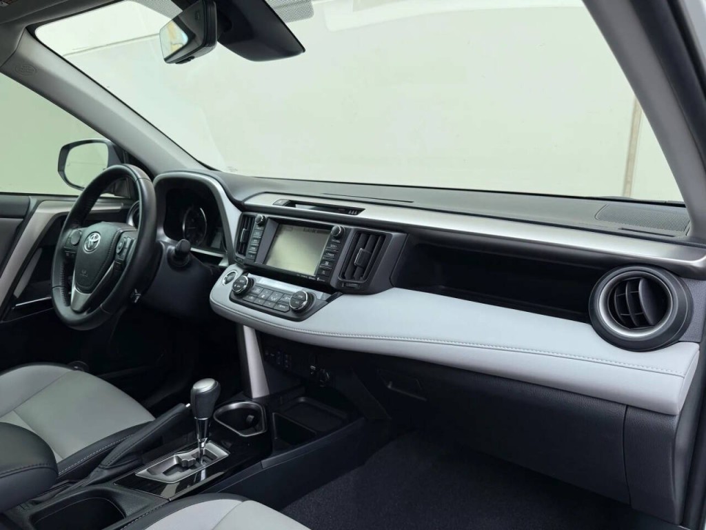 2018 Toyota Rav4 Image 19