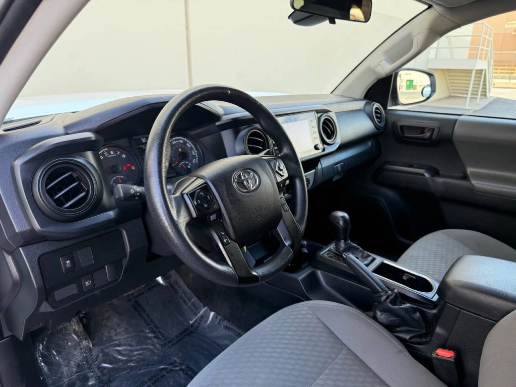 2021 Toyota Tacoma Image 11
