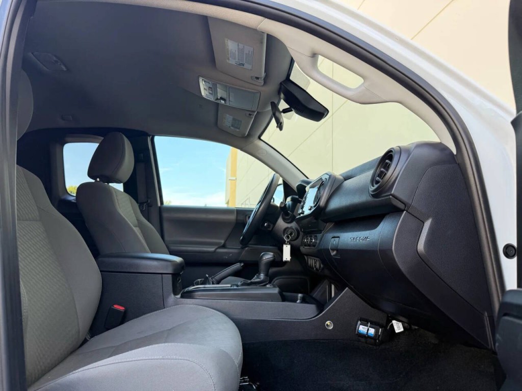 2021 Toyota Tacoma Image 15