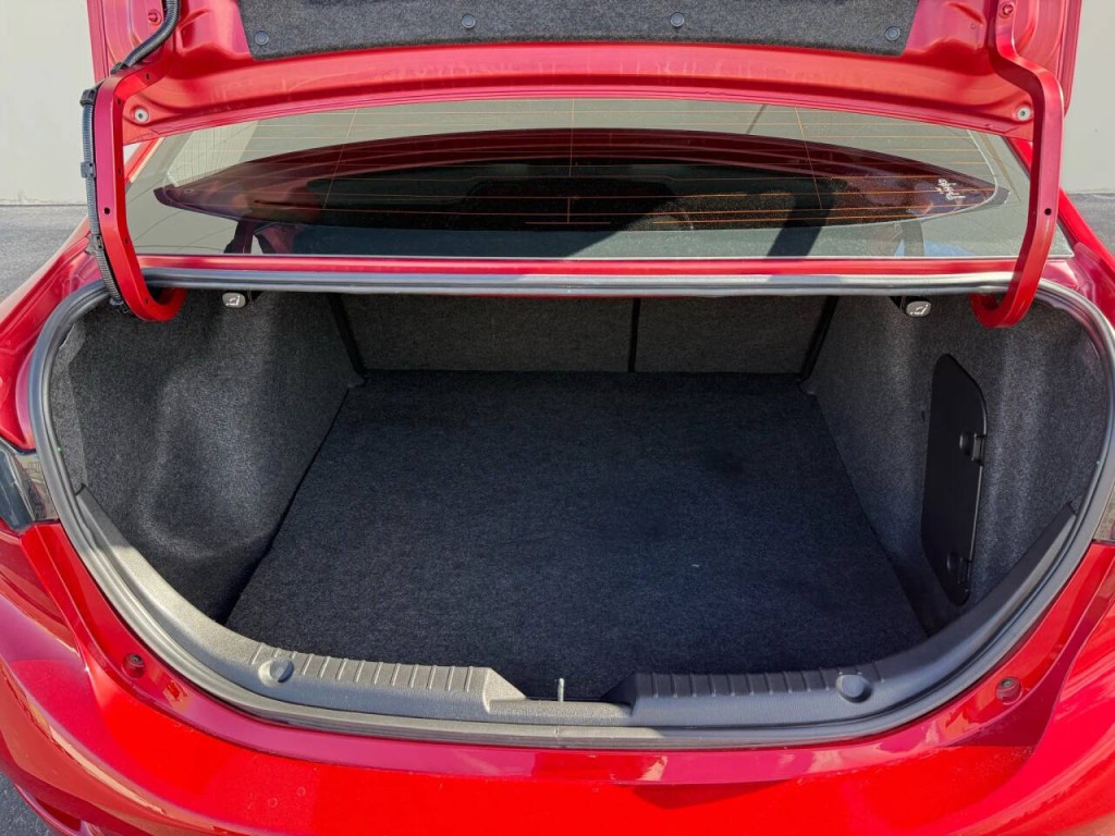 2014 Mazda Mazda3 Image 21