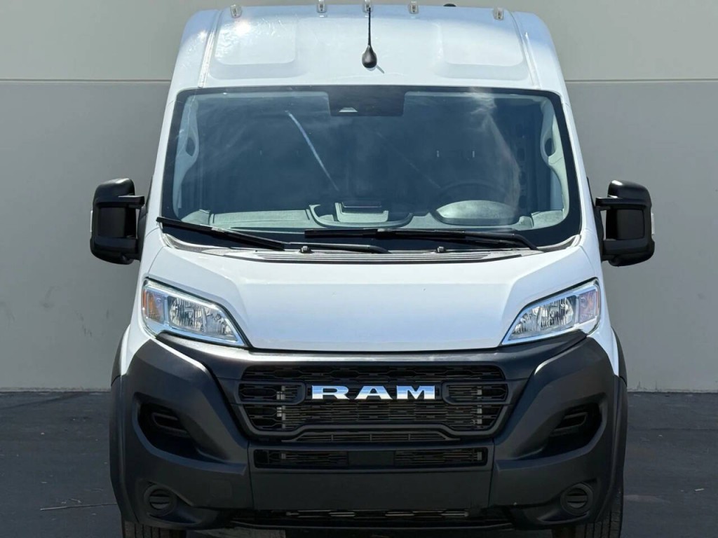 2023 RAM Promaster Image 2
