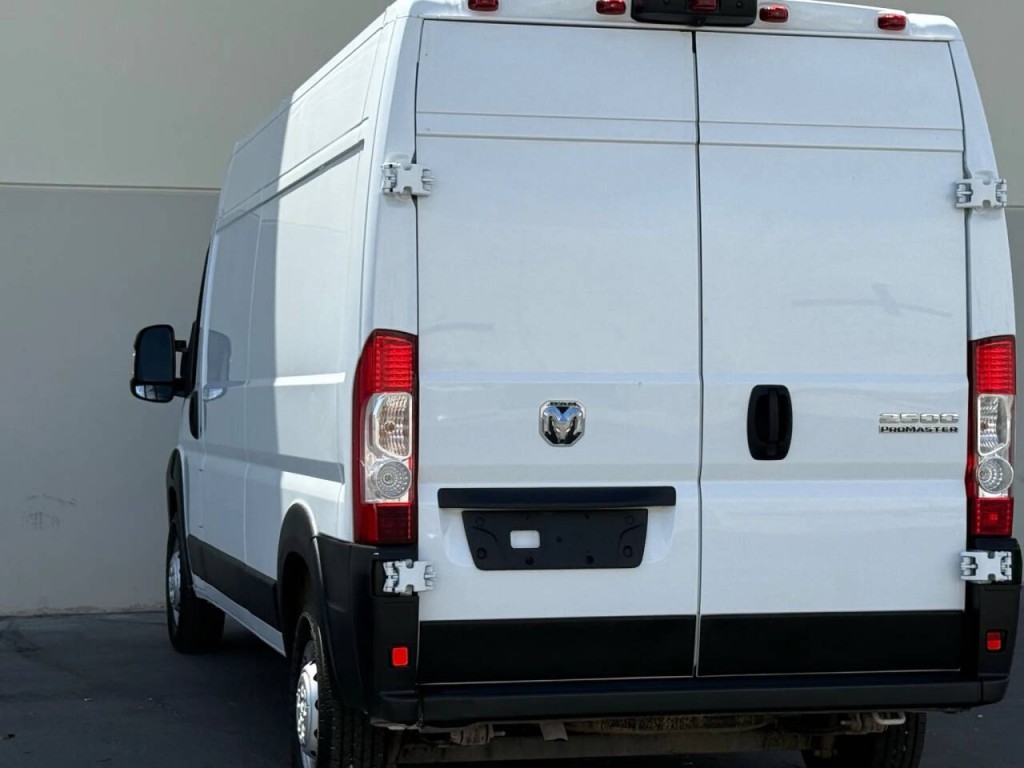 2023 RAM Promaster Image 6