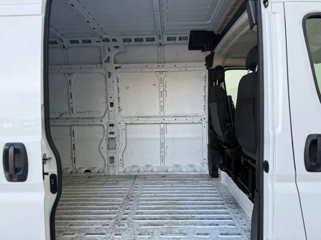2023 RAM Promaster Image 15