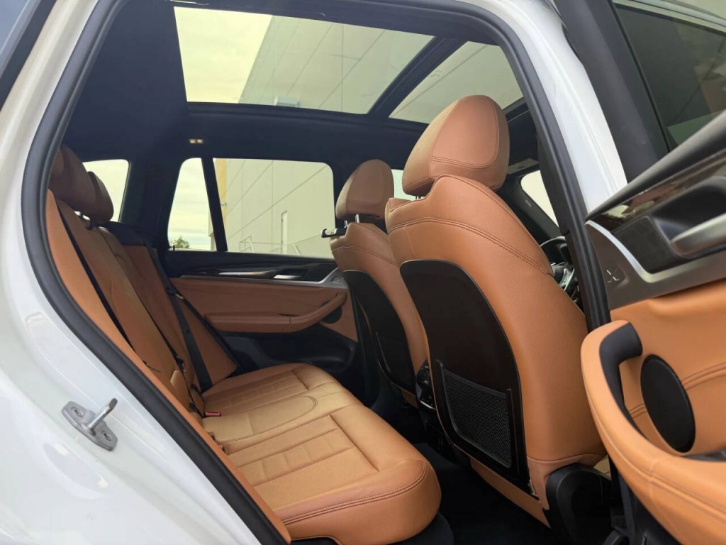 2018 BMW X3 Image 17