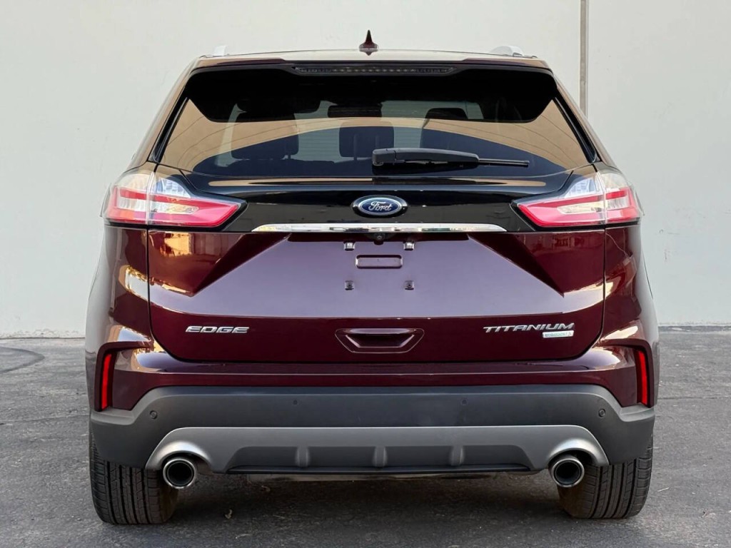 2020 Ford Edge Image 7