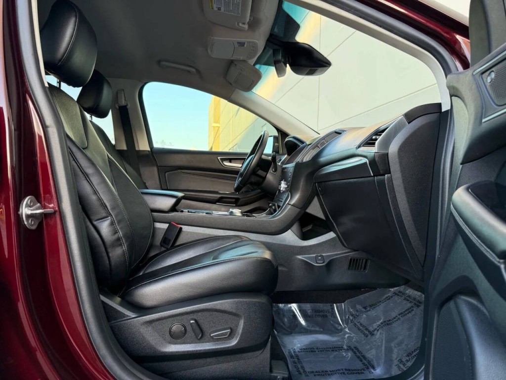 2020 Ford Edge Image 19