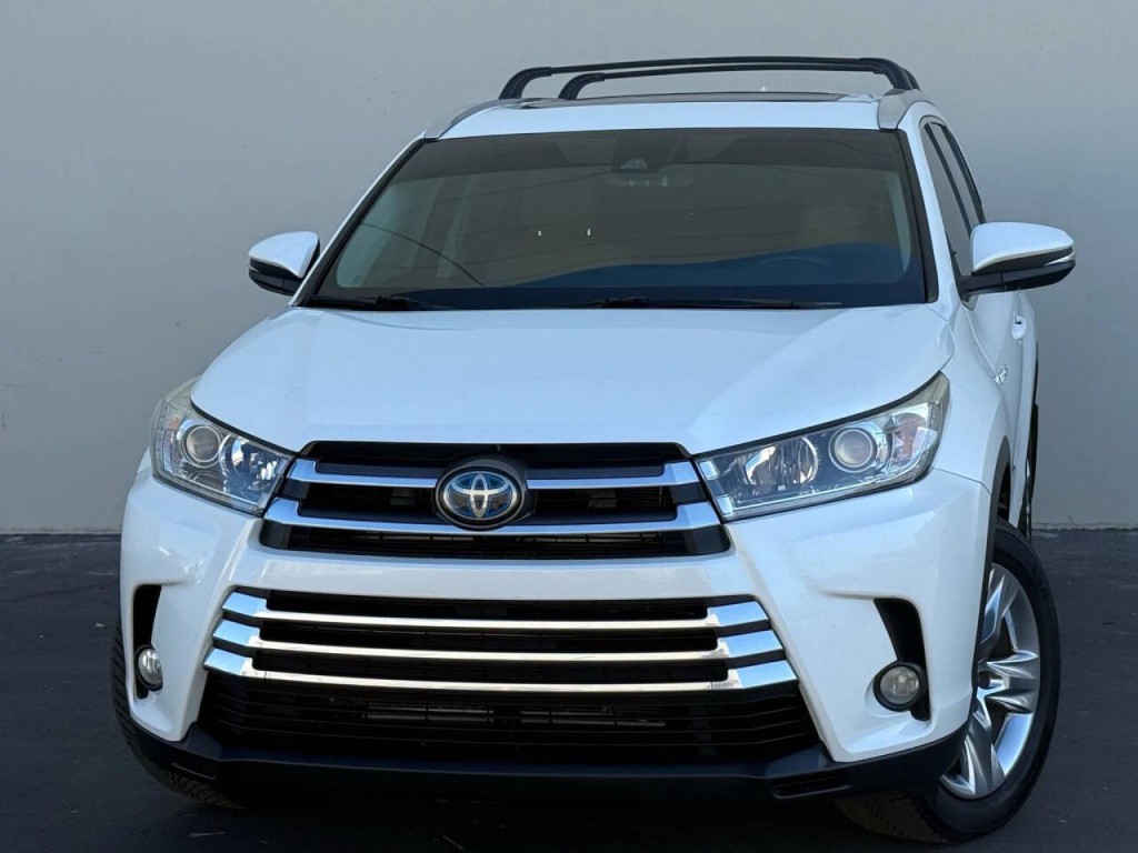2018 Toyota Highlander Image 3
