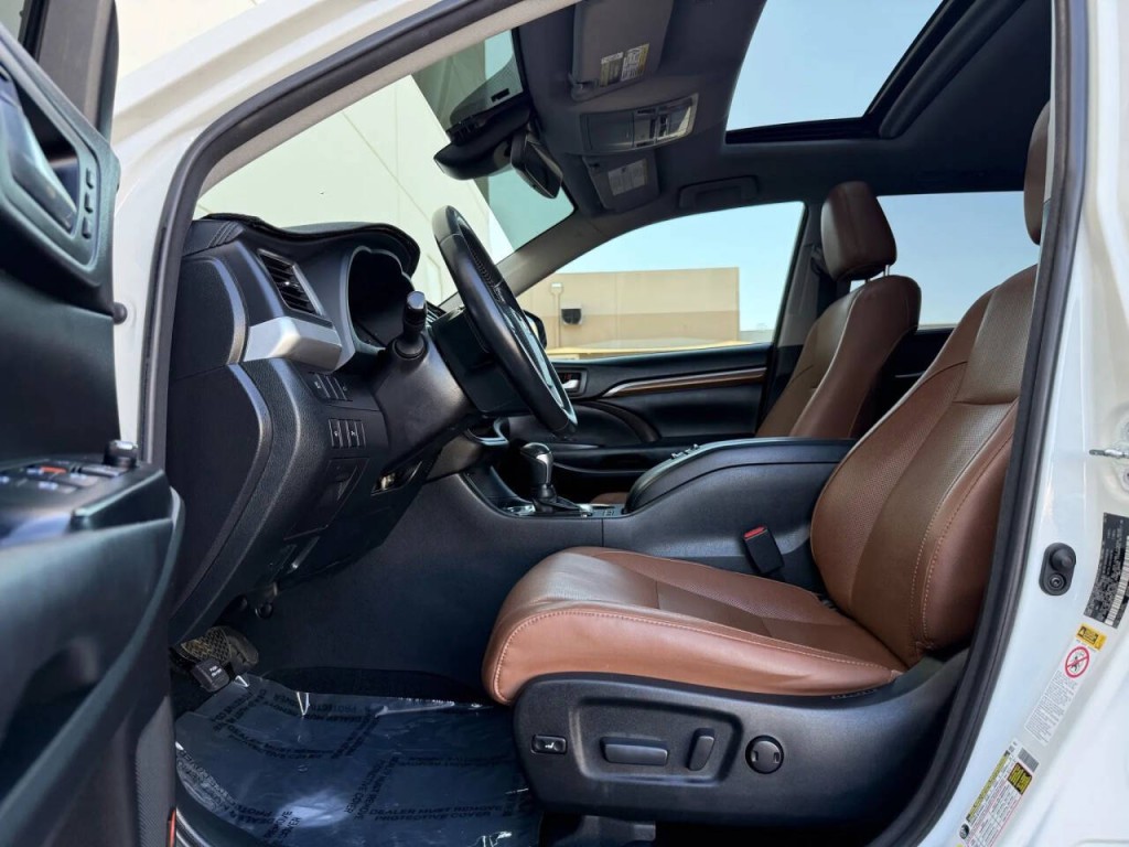 2018 Toyota Highlander Image 9