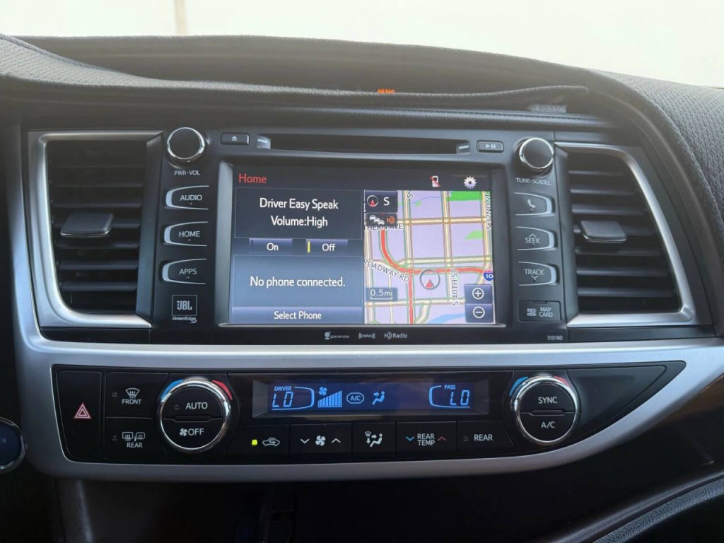 2018 Toyota Highlander Image 14