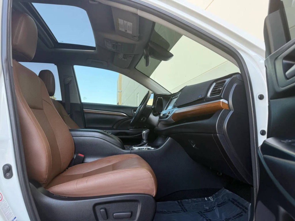 2018 Toyota Highlander Image 20