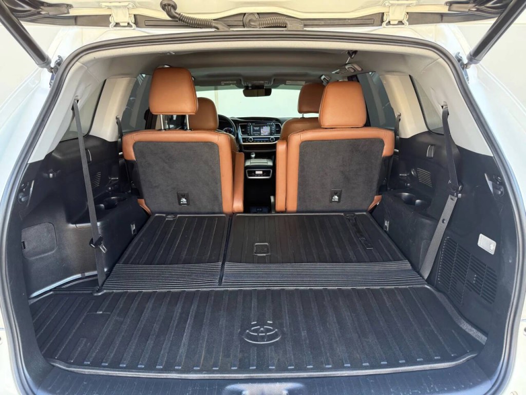 2018 Toyota Highlander Image 23