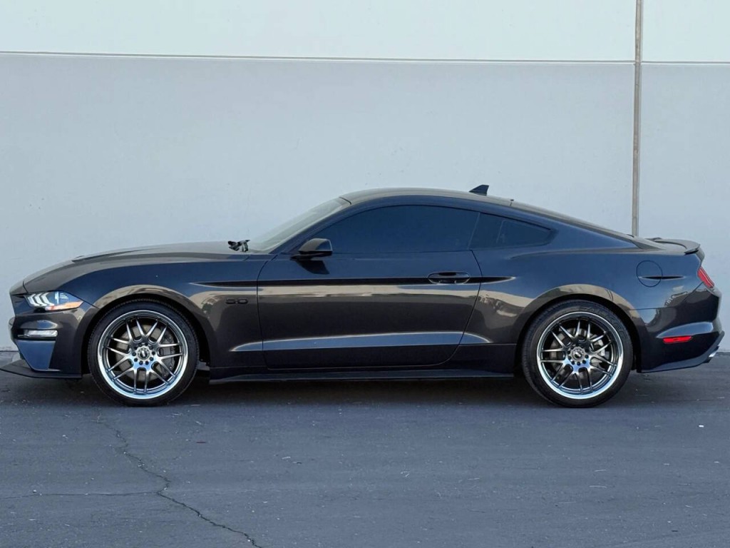 2023 Ford Mustang Image 5