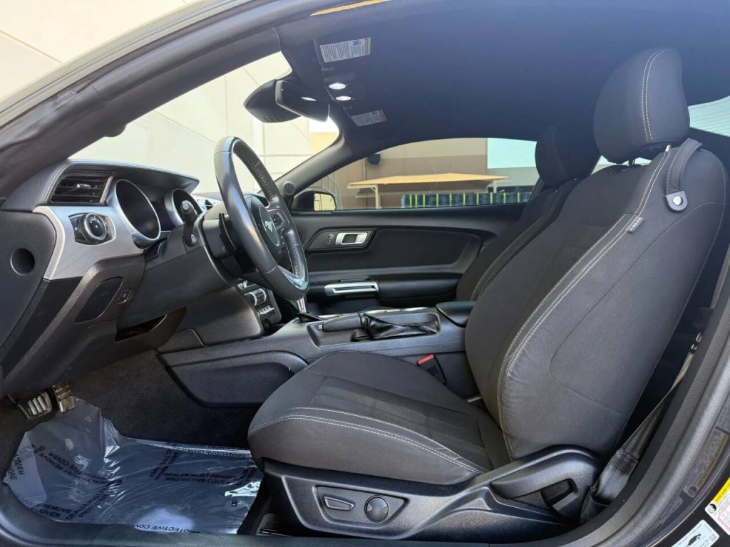 2023 Ford Mustang Image 9