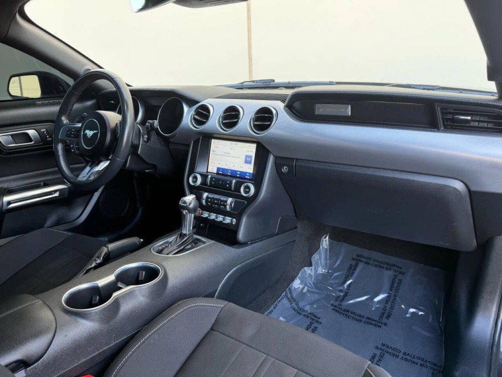 2023 Ford Mustang Image 13