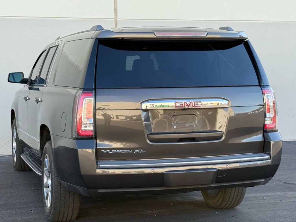 2019 GMC Yukon Image 6