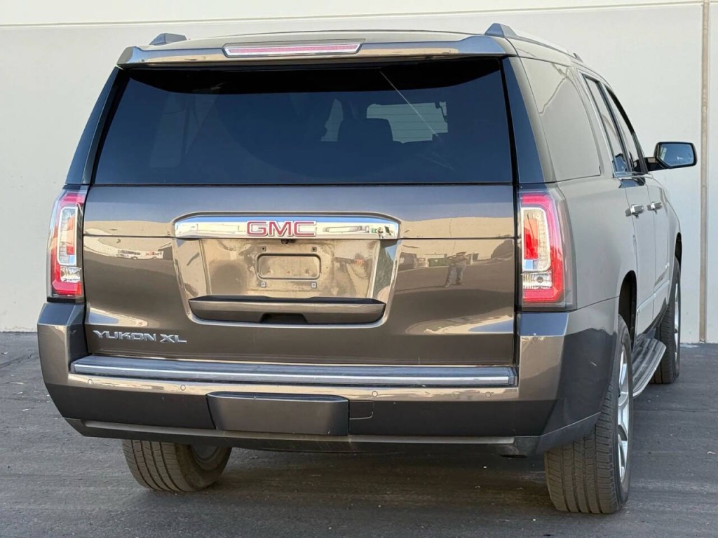 2019 GMC Yukon Image 8