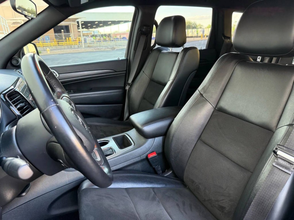 2021 Jeep Grand Cherokee Image 10