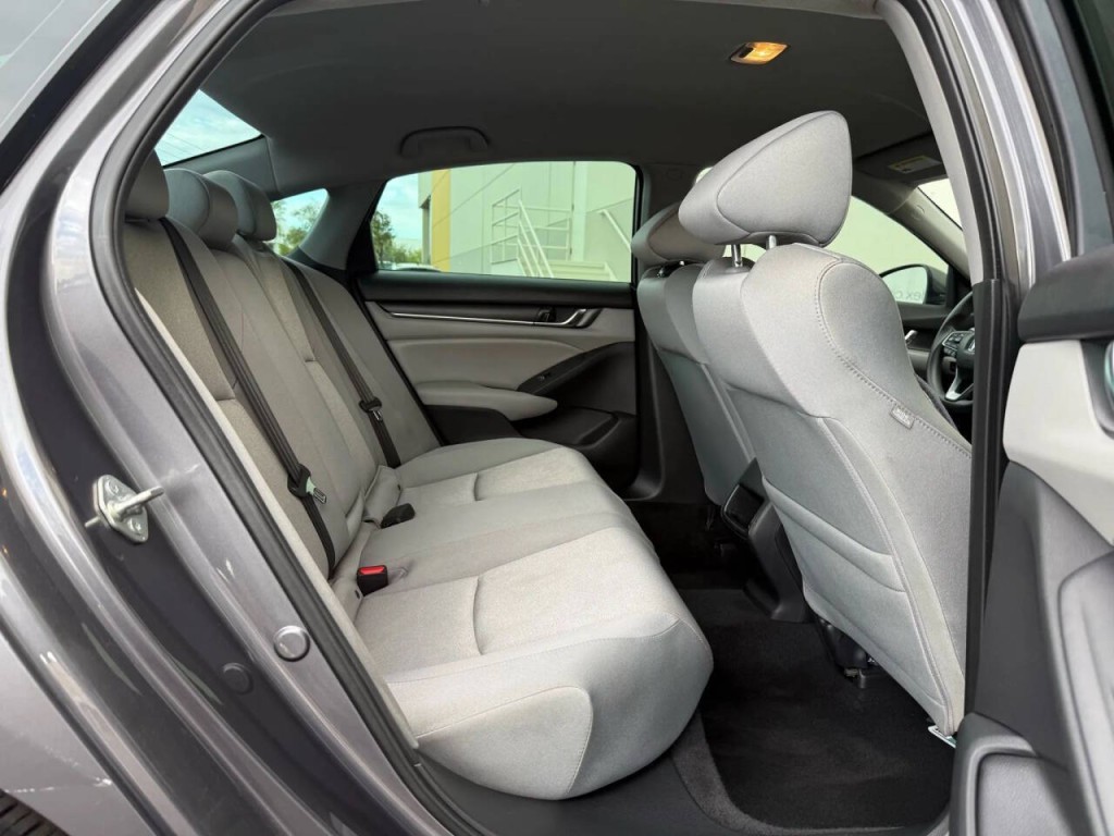 2020 Honda Accord Image 15