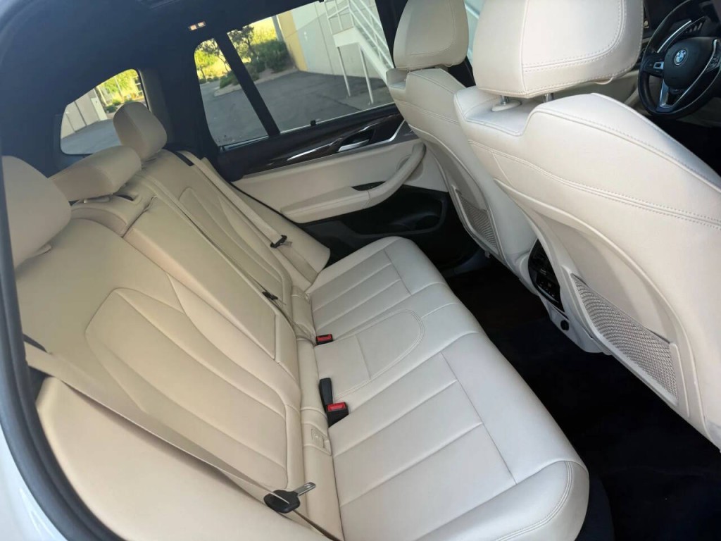 2019 BMW X3 Image 17