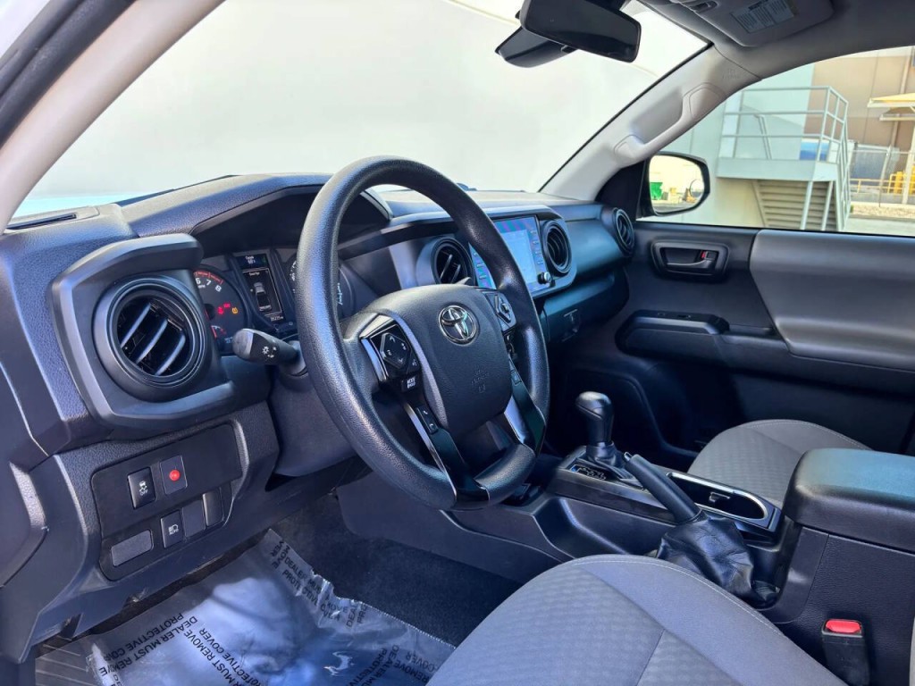 2022 Toyota Tacoma Image 11