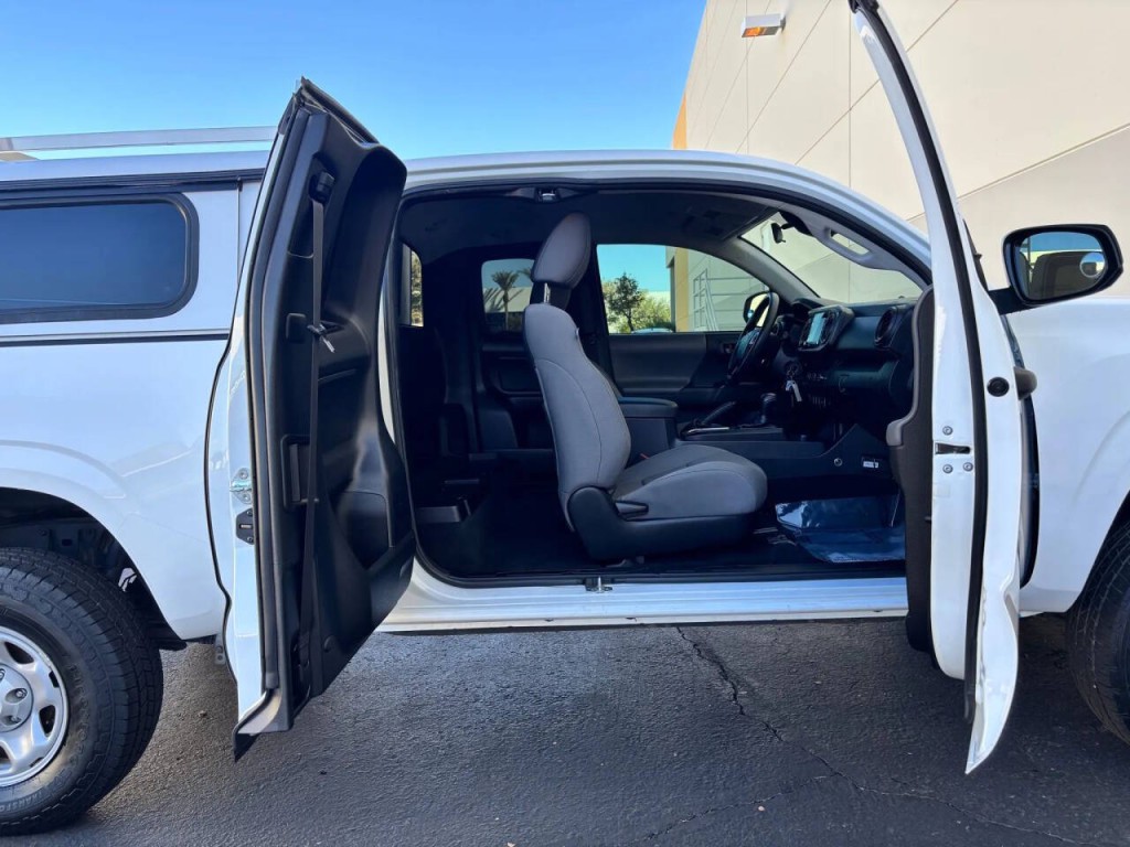 2022 Toyota Tacoma Image 19