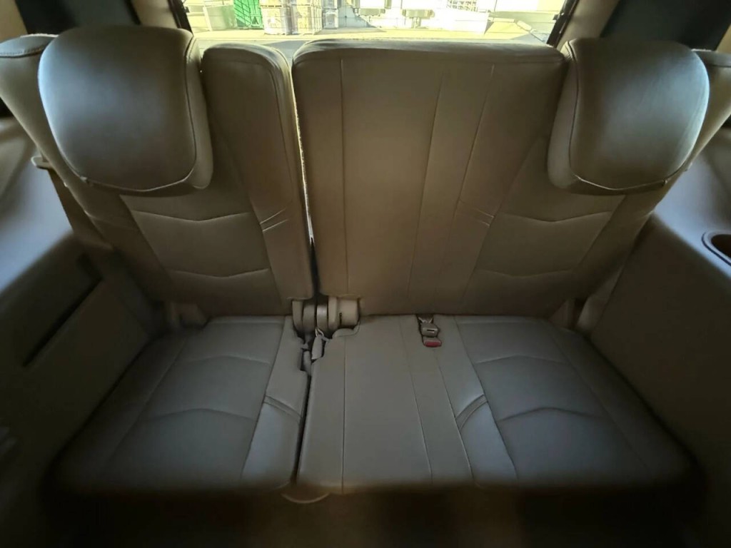 2017 Cadillac Escalade Image 16