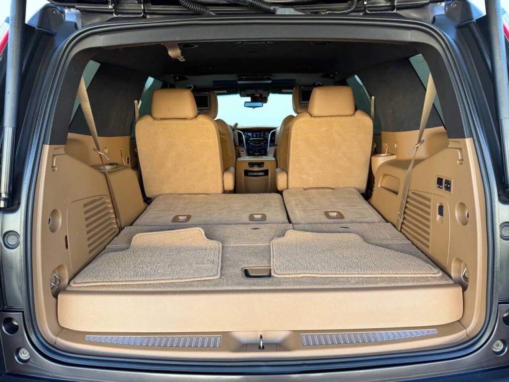 2017 Cadillac Escalade Image 26