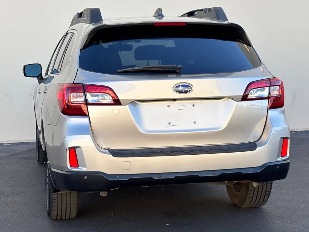 2017 Subaru Outback Image 6